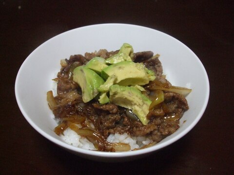 アボカド焼き肉丼♪